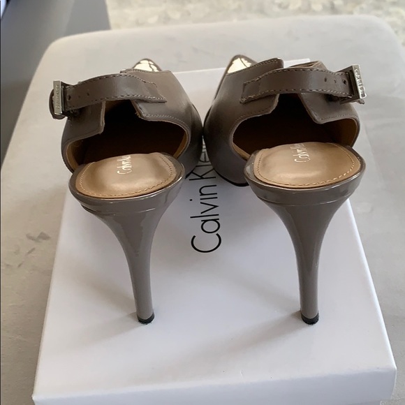 Calvin Klein Clarette shoes - Picture 2 of 8
